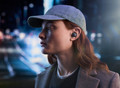 Bowers & Wilkins Pi6 Zwart product in gebruik