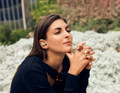 Sennheiser Momentum True Wireless 4 Goud product in gebruik