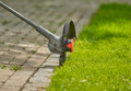 Gardena EasyTrim 25/18V P4A Solo (zonder accu) product in gebruik