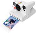 Polaroid Now+ 3 Weiß produkt in gebrauch