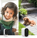 Arlo Essential 2K Outdoor Camera + Essential 2K Indoor Camera product in gebruik
