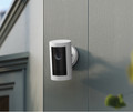 Ring Outdoor Cam Plus Battery Wit product in gebruik