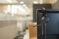 Poly Blackwire 5220 MS Bedrade Office Headset product in gebruik