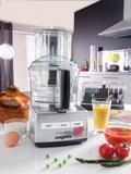 Magimix Cuisine Systeme 4200 XL Matte Chrome + Creative Kit product in use