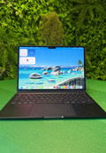 Apple MacBook Air 13 inches (2026) M5 (10 CPU/8 GPU) 16GB/512GB Black QWERTY (Image 2 of 4)