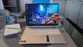 Lenovo Yoga 7 2-in-1 OLED Copilot+ PC 16AKP10 83JU0016MH (Afbeelding 1 van 5)