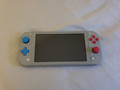 Nintendo Switch Lite Pokemon Shield&#x2F;Sword Edition (Afbeelding 1 van 1)