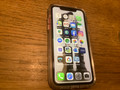 Apple iPhone 11 64 GB RED (Afbeelding 2 van 2)