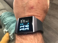 Fitbit Ionic Charcoal &amp; Smoke Gray (Afbeelding 3 van 18)