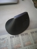 Logitech MX Vertical Ergonomic Mouse (Image 2 of 6)