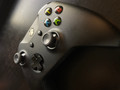 Microsoft Xbox One Wireless Controller Gray &#x2F; Blue (Image 2 of 17)