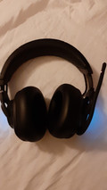 JBL Quantum 600 Black (Image 1 of 3)