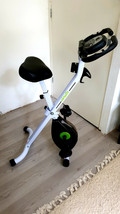 VirtuFit Opvouwbare Hometrainer met Tablethouder (Afbeelding 1 van 1)