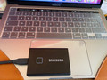 Samsung T7 Touch Portable SSD 2TB Zwart (Afbeelding 3 van 5)