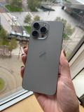 Apple iPhone 15 Pro Max 512GB Titan Schwarz (Bild 1 von 5)