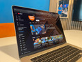 Apple MacBook Air 15 inch (2024) M3 (8 core CPU&#x2F;10 core GPU) 8GB&#x2F;256GB Sterrenlicht QWERTY (Afbeelding 3 van 5)
