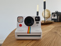 Polaroid Now+ 2 Schwarz (Bild 1 von 4)