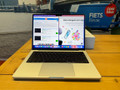 Apple MacBook Pro 14 inch M4 (10 core CPU&#x2F;10 core GPU) 16GB&#x2F;512GB Zilver QWERTY (Afbeelding 2 van 5)