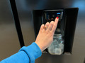 Samsung RS90F66BEFEF Family Hub (Image 4 of 5)