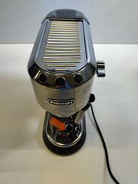 De'Longhi EC685.M Dedica Zilver