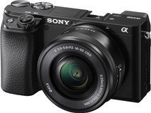 Coolblue Sony Alpha A6100 + 16-50mm f/3.5-5.6 OSS aanbieding