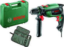 Bosch Universal Impact 700 + accessory set Drill for the occasional handyman