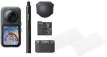 Insta360 X6 Essentials Bundle Zwart + BlueBuilt Microvezeldoekjes Videocamera
