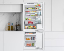 Samsung BRB26715EWW/EF 178cm high built-in fridge