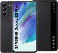 Coolblue Samsung Galaxy S21 FE 128GB Grijs 5G + Samsung Clear View Book Case Zwart aanbieding
