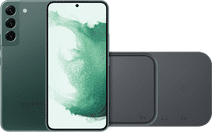 Coolblue Samsung Galaxy S22 256GB Groen 5G + Samsung Duo Draadloze Oplader 15W aanbieding