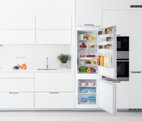 Beko BCSA283E4SN built-in fridge with freezer compartment