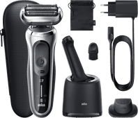 Braun 71-S7200cc electric shaver for a smooth shave