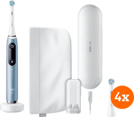 Oral-B iO 9n Marineblauw + iO Ultimate Clean opzetborstels (4 stuks) Elektrische tandenborstel voor wittere tanden