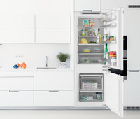 Siemens KI77SADE0 built-in fridge door-on-door