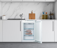 Bosch GIV21AFE0 freezer between 500 and 700 euros