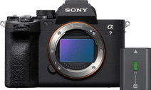 Sony A7 IV + Battery Sony full frame mirrorless camera