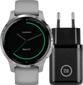 Garmin Vivoactive 4S Silver/Gray 40mm + BlueBuilt Charger Running watch with music player