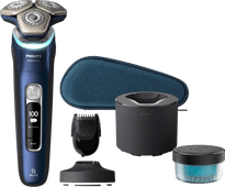 Philips Shaver Series 9000 S9980/59 electric shaver with cleaning station