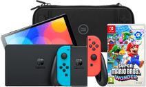 Coolblue Nintendo Switch OLED Blauw/Rood + Super Mario Bros. Wonder + BlueBuilt Beschermhoes aanbieding