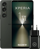 Sony Xperia 1 VI 256GB Green 5G + BlueBuilt Charger with USB-C Port 30W Black medium-sized smartphone