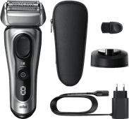 Braun Series 8 8517S Silver Braun electric shaver for heavy beard growth