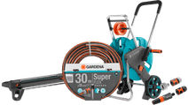 Gardena Premium SuperFLEX 30m CleverRoll M Medium Sproeierpakket Tuinslang met een sproeier