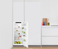 AEG TSK5O121DF AEG fridge