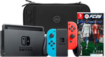 Coolblue Nintendo Switch Rood/Blauw + EA Sports FC 26 + BlueBuilt Beschermhoes aanbieding