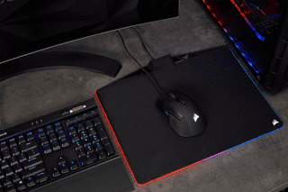 Corsair Ironclaw RGB Gaming Muis