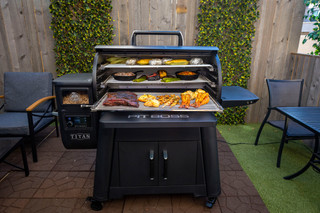 Pitboss Competition Series 1600 Titan