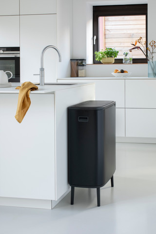 Brabantia Bo Touch Bin Hi Trash Can 60L with Plastic Inner Bucket - Matte Black