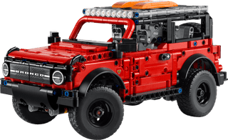 LEGO Technic Ford Bronco 42213