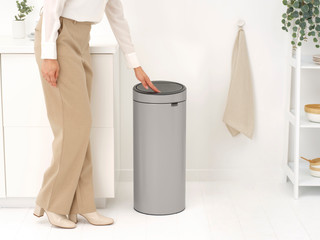 Brabantia Touch Bin Prullenbak 30 Liter Soft Grey