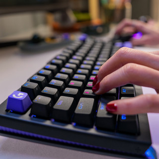 Logitech G512 X 98 Gaming Toetsenbord Qwerty Zwart